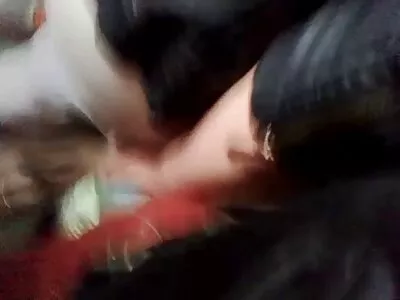 Пузир прикладом повія відео порно сайт носити зелені трусики