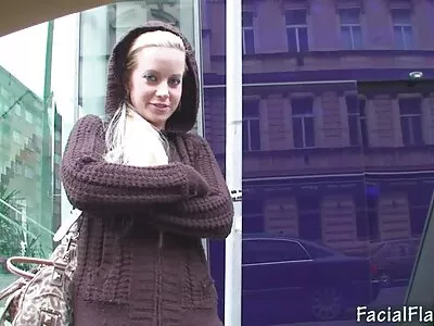 Ми бачимо аматорську порно відео мама друга трійку